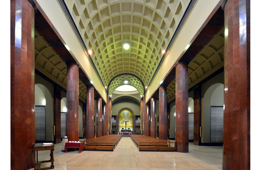 Tempio Ossario di Udine, visione dell'ingresso verso l'abside
