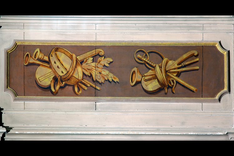 Chiesa della Beata Vergine del Carmine, organo, parapetto