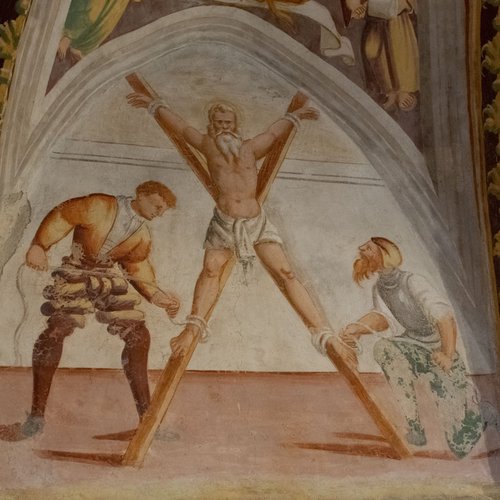 Lunette ogivali del coro, Episodi della vita di Sant'Andrea, Crocifissione di Sant'Andrea, affresco sec XVI, chiesa di Sant'Andrea Apostolo, Gris