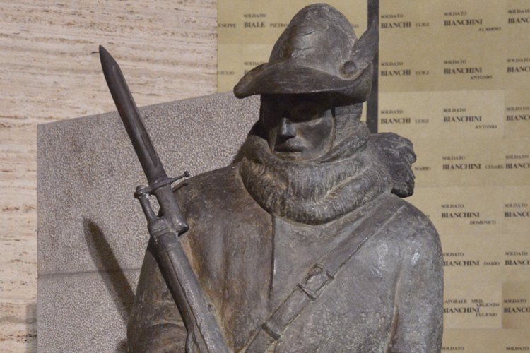 Cripta, E. Musso, Statua dell'Alpino, 1958