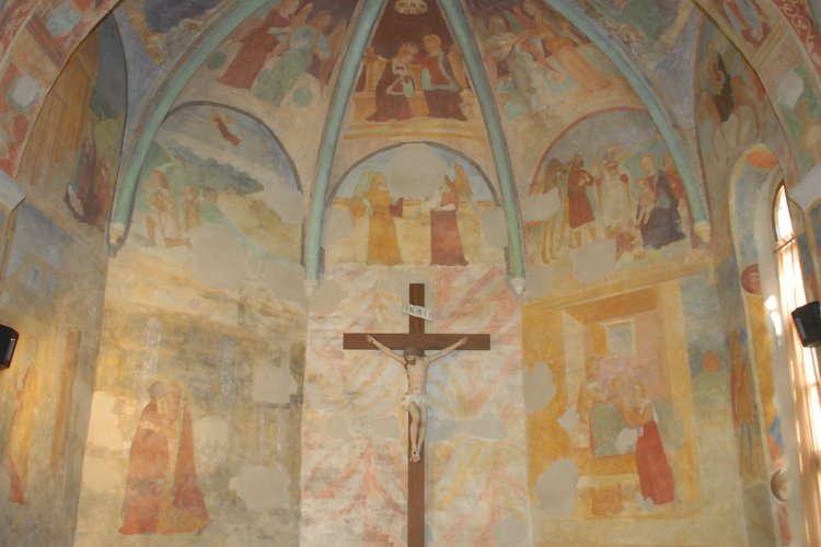 Chiesa di San Martino, veduta dell'abside con piedritti sui lati, Terzo d’Aquileia
