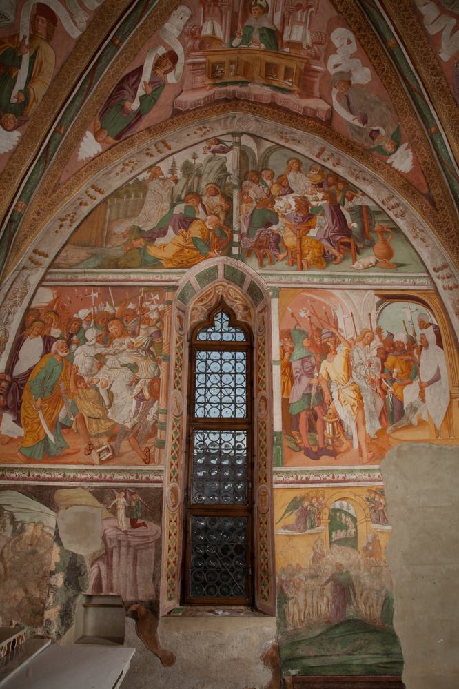 Chiesa di San Leonardo, veduta della parete destra dell’abside, Provesano