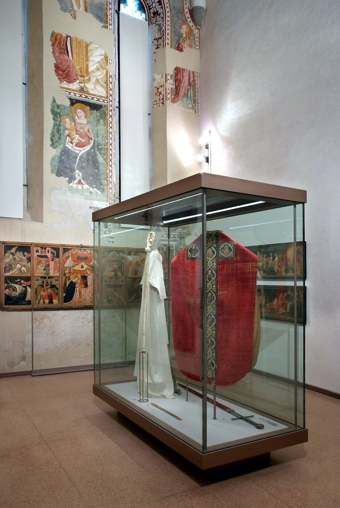 Museo del Duomo, cappella corporis Christi, corredo funerario del Beato Bertrando