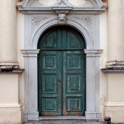 Cappella Manin, portale