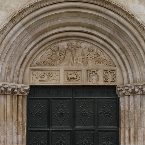 Duomo di Spilimbergo, portale in pietra, Zenone da Campione, 1376