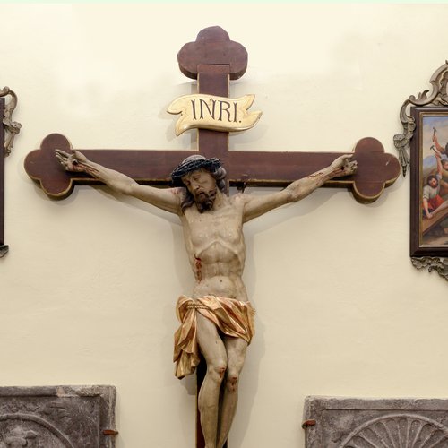 Crocifisso del XVII secolo, cappella di sinistra