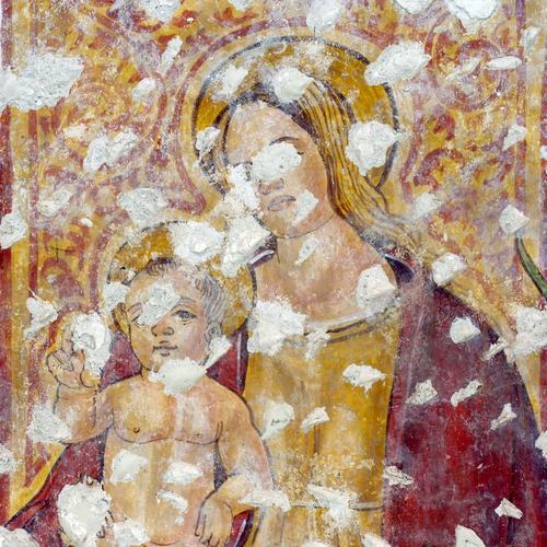 Chiesetta campestre di San Leonardo, affreschi della parete sinistra, Madonna con Bambino, sec.XVI, Variano