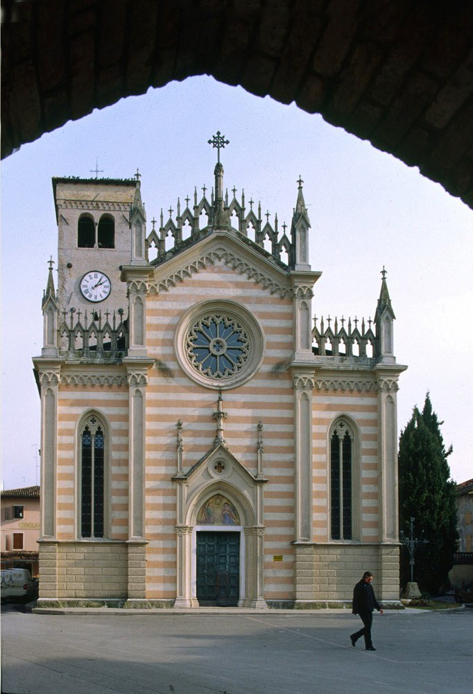 Duomo di Valvasone, facciata