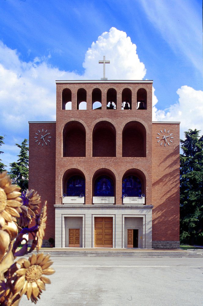 Il Tempio di Cargnacco, facciata