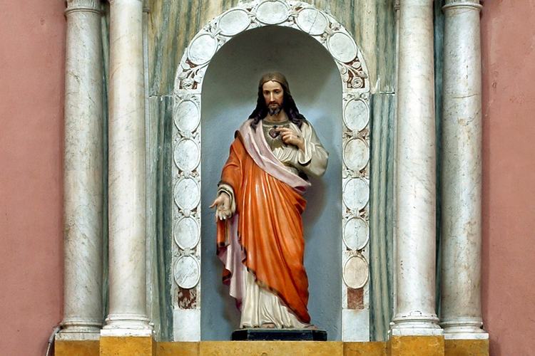 Pieve di Sant'Andrea, altare del Sacro Cuore, Pozzuolo