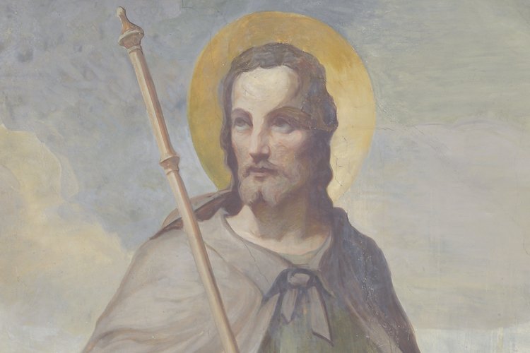 G. Moro, San Rocco, 1939, dipinto murale, sullo sfondo dietro il cane, nel particolare la chiesetta di Voltois, distrutta dal terremoto del 1976.