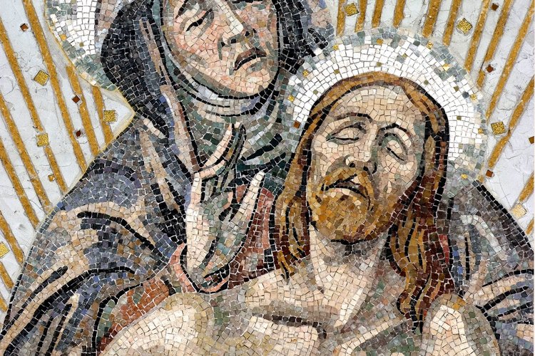 Cripta del Tempio di Cargnacco, particolari dell'abside