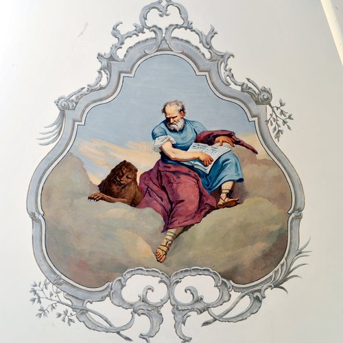 L'evangelista Marco, affresco di Antonio Schiavi sui pennacchi del soffitto della navata, 1775