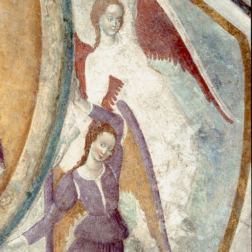 Angeli che sorreggono la mandorla, sec. XV. Chiesa di Santa Maria, già a Bevazzana