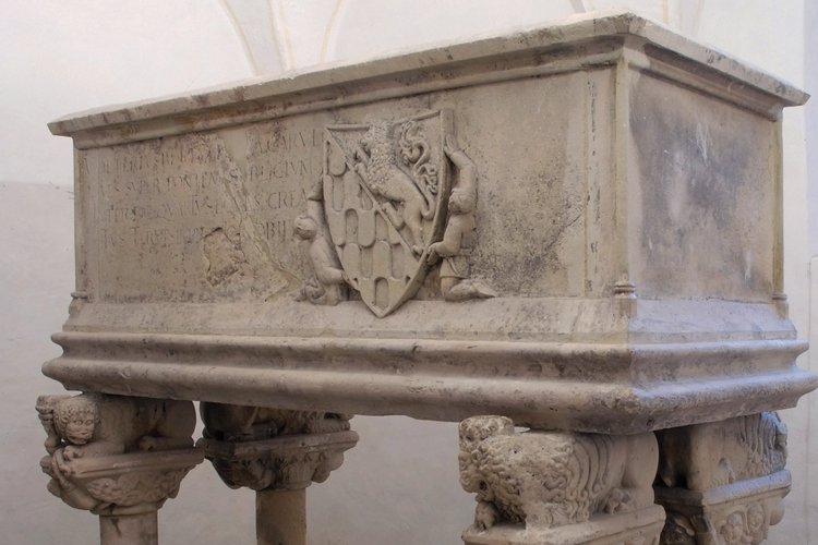 Duomo di Spilimbergo, cripta, Sarcofago di Walterpertoldo IV, 1376