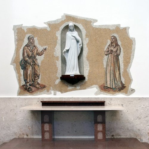 Altare della Madonna del Conforto, 1955 - 1956, con mosaici di Fred Pittino raffiguranti la madre e il reduce