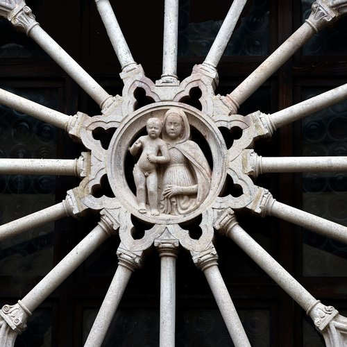 Rosone, Clipeo, Madonna con bambino, Chiesa di Sant'Antonio Abate, San Daniele del Friuli