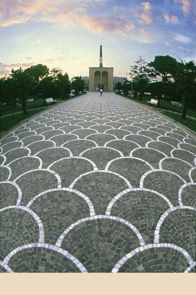 Lignano Sabbiadoro, chiesa parrocchiale dedicata a San Giovanni Bosco