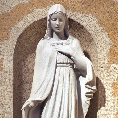 Fred Pittino (disegno) / Giovanni Patate (esecutore), Statua della Madonna del Conforto, 1955 - 1956, marmo