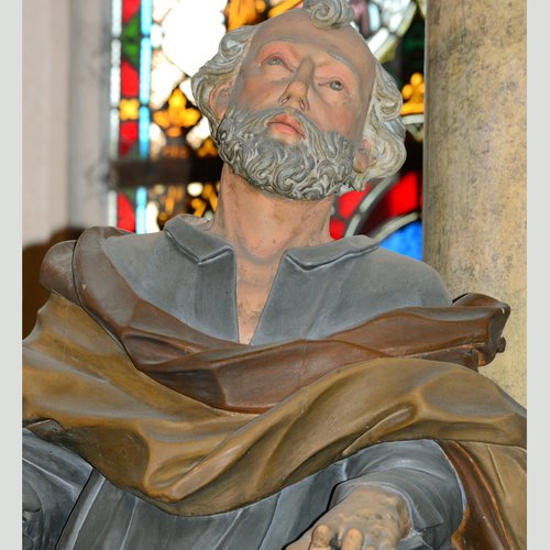 Altare maggiore, statua di San Pietro