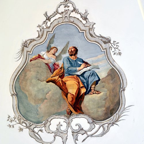 L'evangelista Matteo, affresco di Antonio Schiavi sui pennacchi del soffitto della navata, 1775