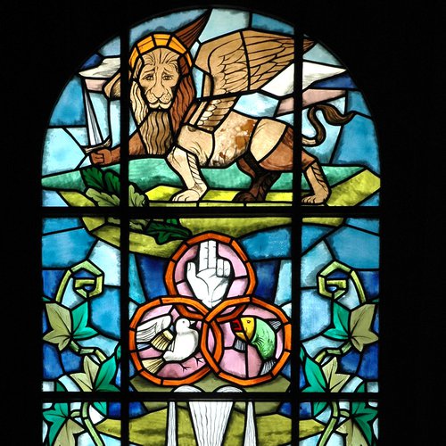 Cappella laterale del 'Santissimo', vetrate istoriate realizzate su cartoni di Fred Pittino, sec. XX