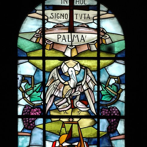 Cappella  laterale del 'Santissimo', Vetrate istoriate realizzate su cartoni di Fred Pittino, sec. XX