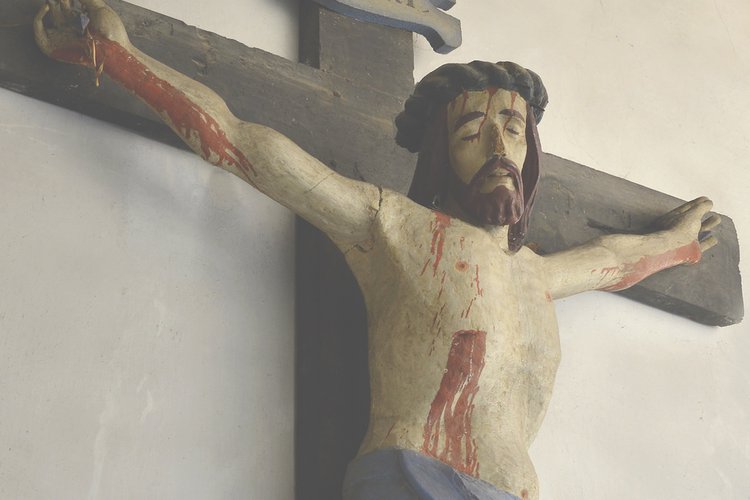 Crocifisso, legno dipinto.