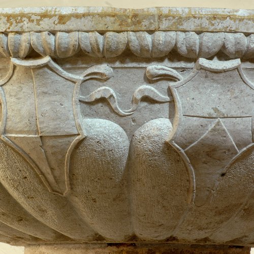 Chiesa di San Giacomo, Battistero in pietra, fine '700, particolare, Polcenigo