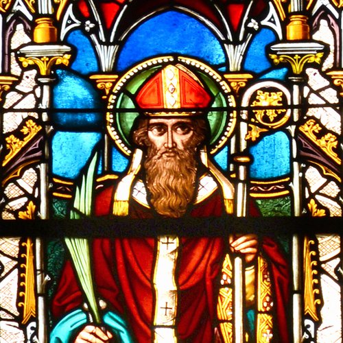 Vetrata del presbiterio con il vescovo Massimiliano, 1887