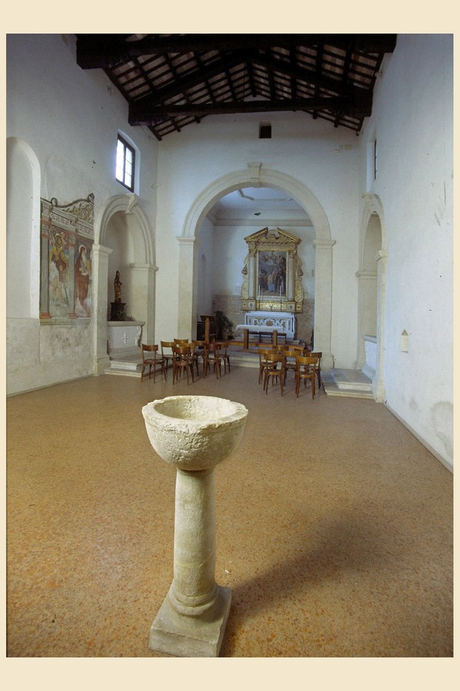 Chiesa dei Santi Pietro e Paolo, interno