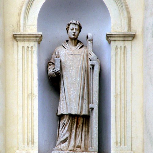 Chiesa di San Lorenzo martire di Talmassons, facciata, scultore Morandi da Vicenza, statua di San Lorenzo, 1933