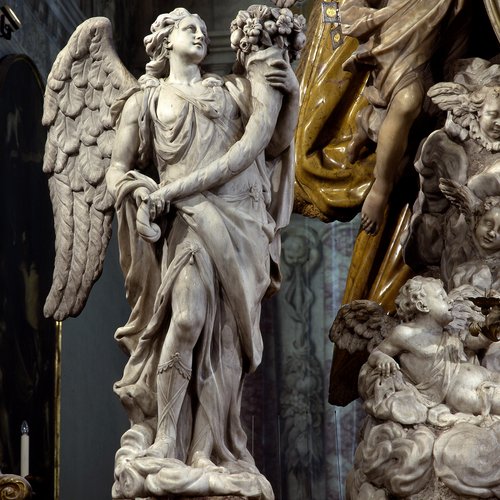 Chiesa della Beata Vergine del Carmine, Altar maggiore, angelo