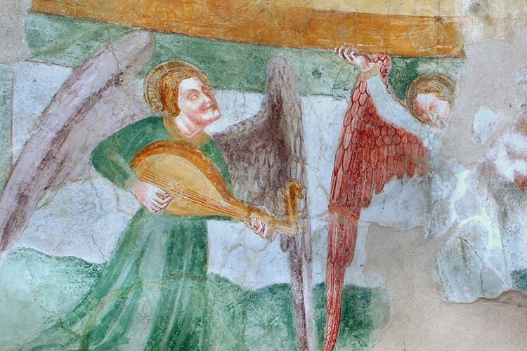 Cappella della Vergine, affreschi, particolare di angeli musicanti pieve di San Lorenzo in Monte di Buja