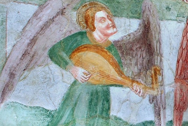 Cappella della Vergine, affreschi, particolare di angeli musicanti pieve di San Lorenzo in Monte di Buja
