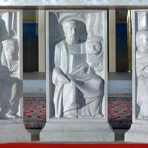 Lionello Galasso, altare con bassorilievi degli Evangelisti, 1949. Chiesa parrocchiale di San Giovanni Bosco (cripta)