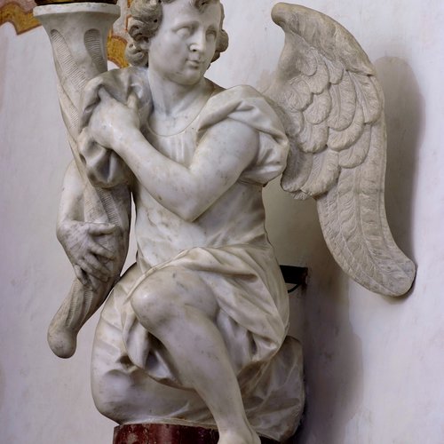 Angelo reggicero ai lati dell'altar maggiore; marmo, fine sec. XVII o inizi XVIII