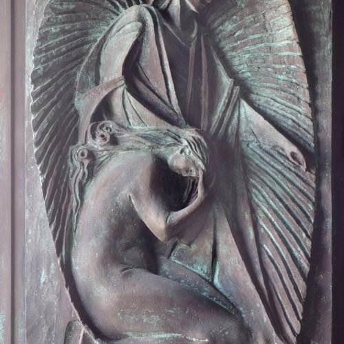 Angelo Boatto, Portale della vita, 1992, Eva cacciata dal Paradiso