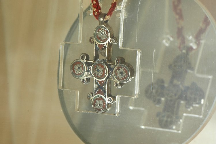 Croce pettorale di manifattura bizantina, chiesetta di Santa Croce, Cervignano
