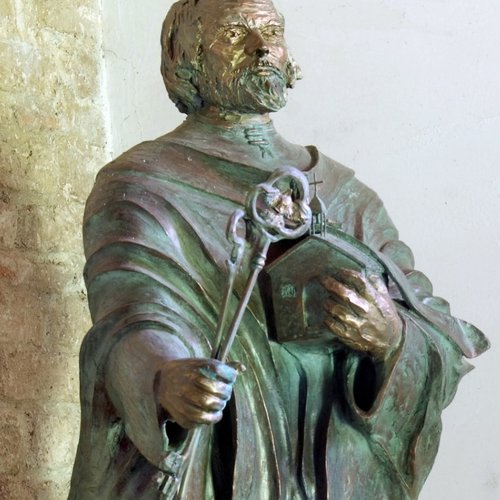 Fiorenzo Bacci, statua in bronzo di San Pietro