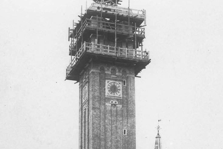 Campanile nuovo in costruzione, 1913, chiesa parrocchiale di San Pietro Apostolo, Azzano Decimo