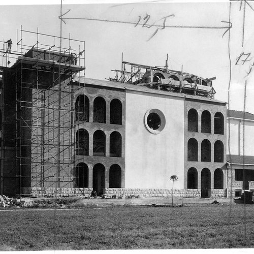 Il tempio prende forma, lato meridionale con annotazioni di Giacomo Della Mea, primi anni '50, Archivio privato Udine