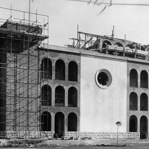 Il tempio prende forma, lato meridionale con annotazioni di Giacomo Della Mea, primi anni '50, Archivio privato Udine